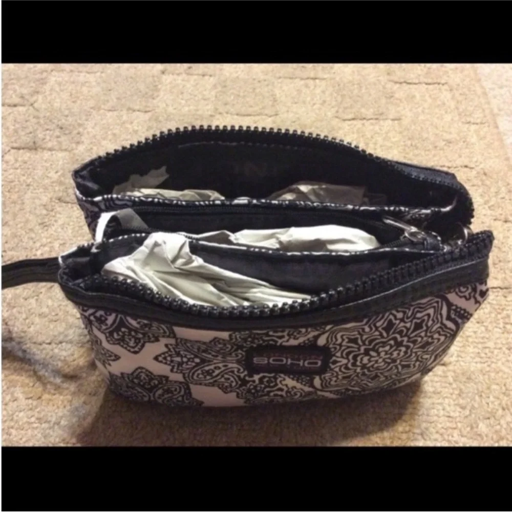 LONDON SOHO NEW YORK Black And White Paisley Wristlet